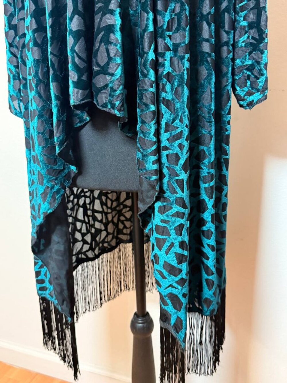 LulaRoe Teal Black Burnout Velvet Fringe Kimono Boho Festival Duster Large - Picture 4 of 9